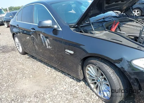 2011 BMW 535I xDrive z USA, uszkodzony, nr VIN WBAFU7C54BDU54971